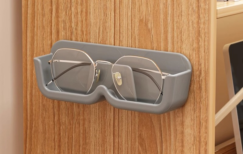 wall mounted glasses case